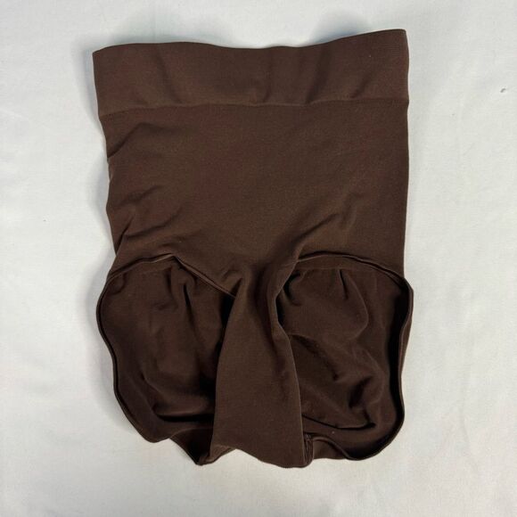 NWOB Skims Size S/M Cocoa Brown Seamless Sculpt Mid Waist Brief Shapewear Kim K - Picture 2 of 8